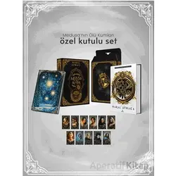 Medusa’nın Ölü Kumları - Hediyeli Özel Kutu - Maral Atmaca - Ephesus Yayınları