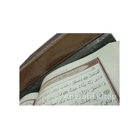 Kur’an-ı Kerim (Orta Boy Şamua) (Farklı Renk Seçenekleri)